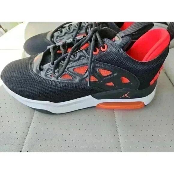 Nike Wmns Jordan Air Max  Black Av5186-002 Excellent A100 - Picture 2 of 9